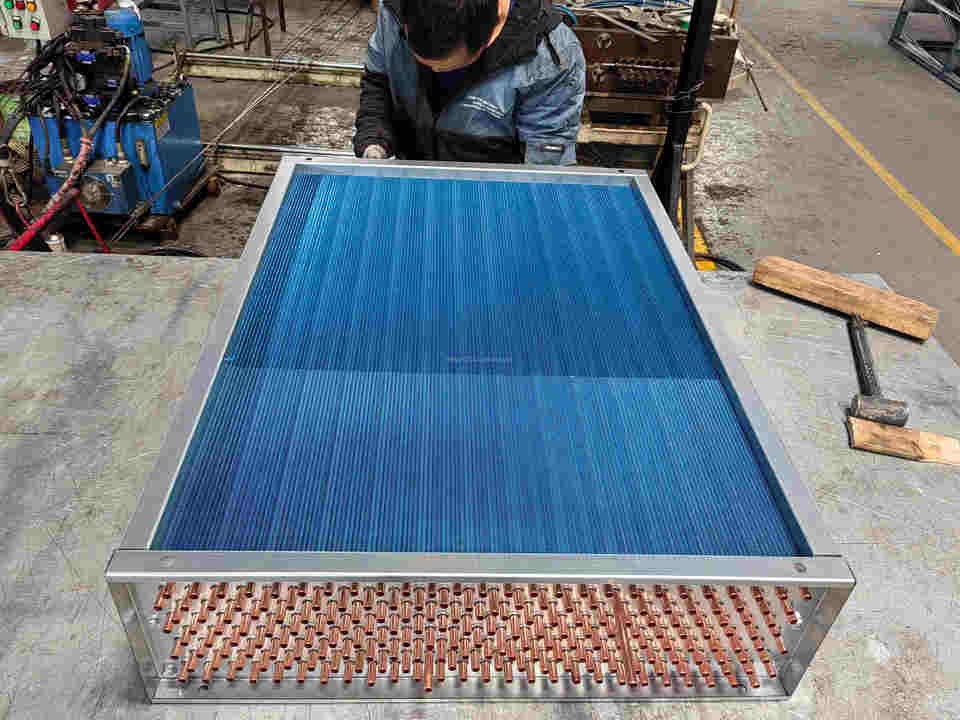 High Efficiency Industrial Cooling Coil Copper Tube Aluminum Fin Water To Air Condenser For HVAC Replacement Carrier 38AP best