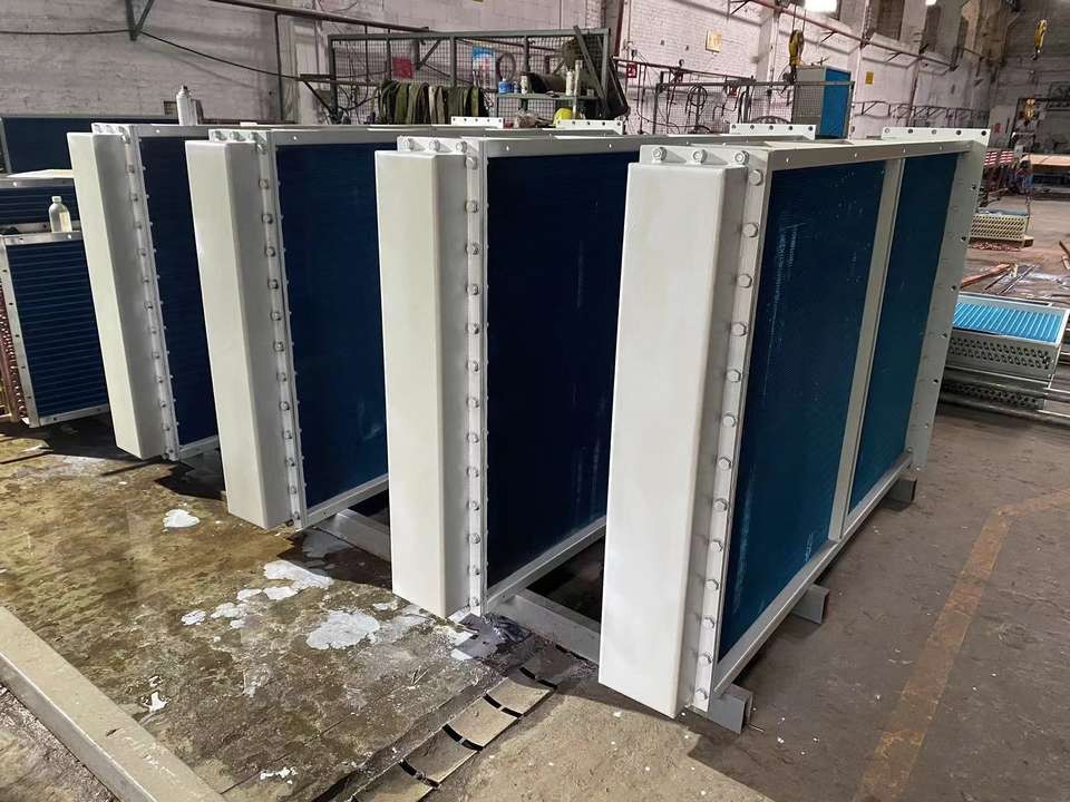 Welding Process Hydropower Station Water Cooling Dismountable Heat Exchanger With Copper Tube And Aluminum Fin suppliers
